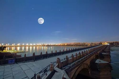 Bright and Clear Moonshine，Lugou Bridge