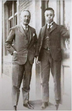 Johnston and Puyi，The Last Emperor of China