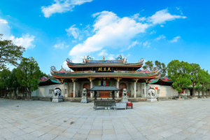 Hall of Four Heavenly Kings , the Nanputuo Temple
