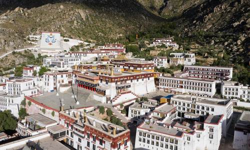 15-Day-China-Escorted-Tours-Drepung-Monastery