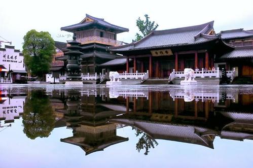 The View Inside，Xiangji Temple