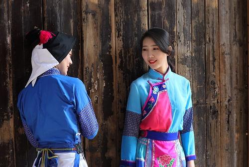 The Costume of Women, Luzhi Ancient Town
