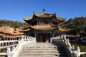 Octagonal Pavilion，Yuantong Temple.jpg