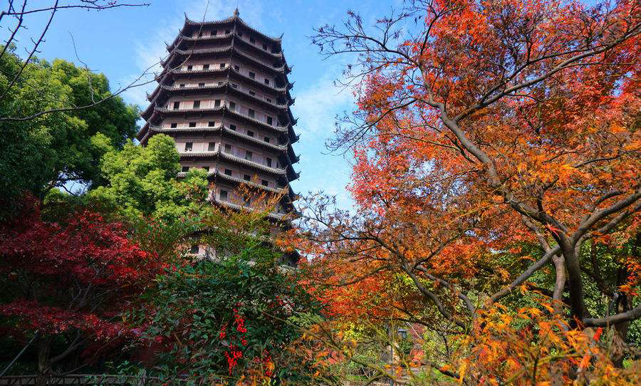 Autumn Scenery，Six Harmonies Pagoda