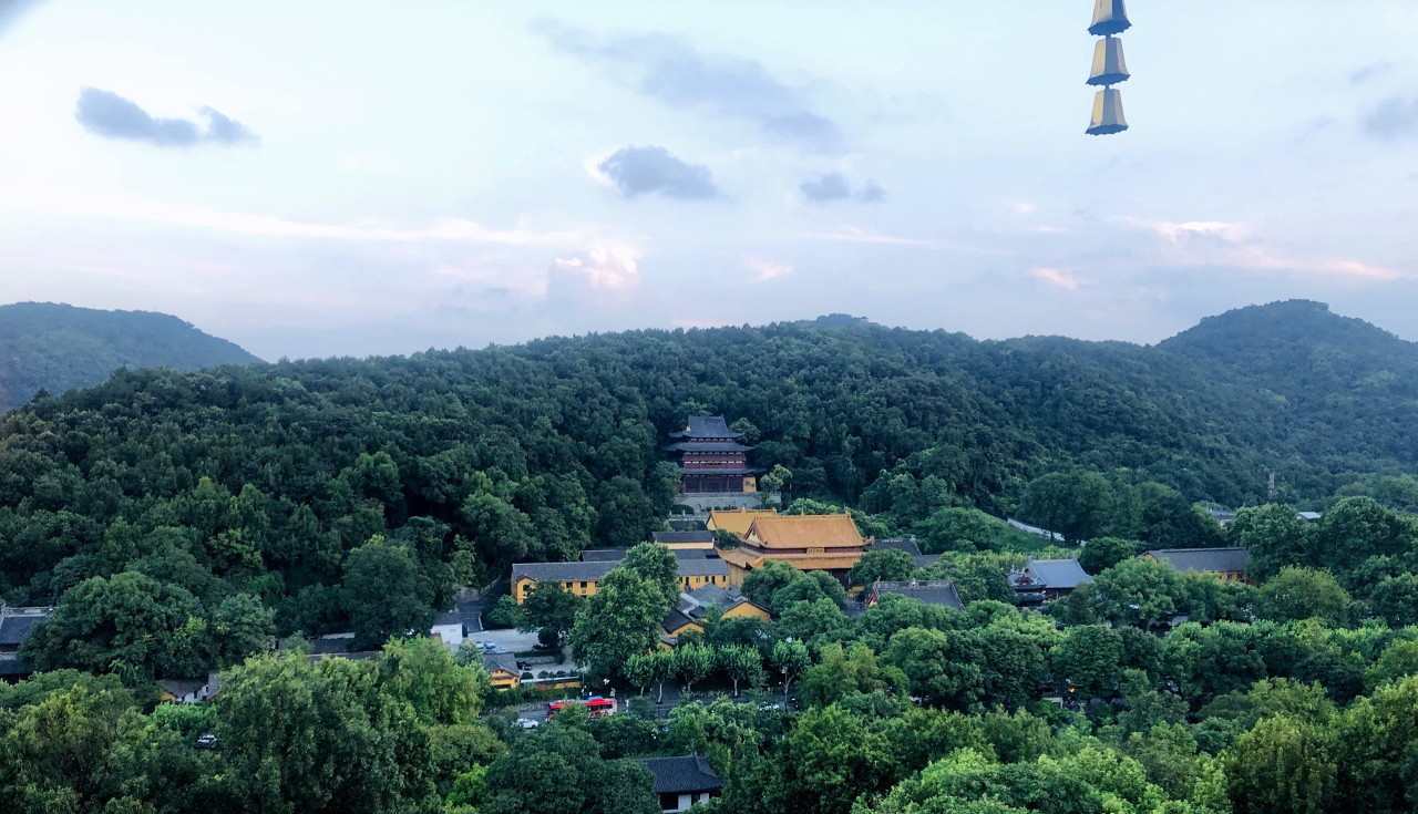 Scenery around Leifeng Pagoda, Leifeng Pagoda